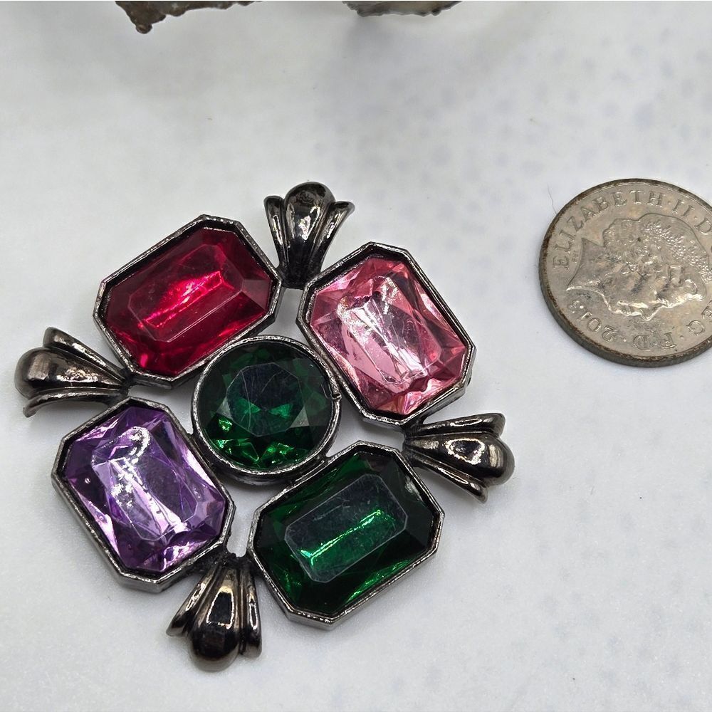 "5/$25" Retro Multicolored Brooch Pin - Picture 2 of 6